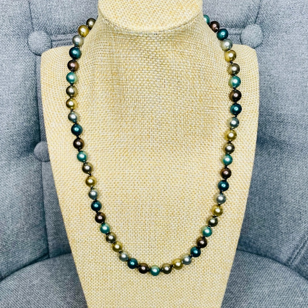 8mm Natural Multicolored South Sea Pearl Necklace - 20” - Picture 5 of 6
